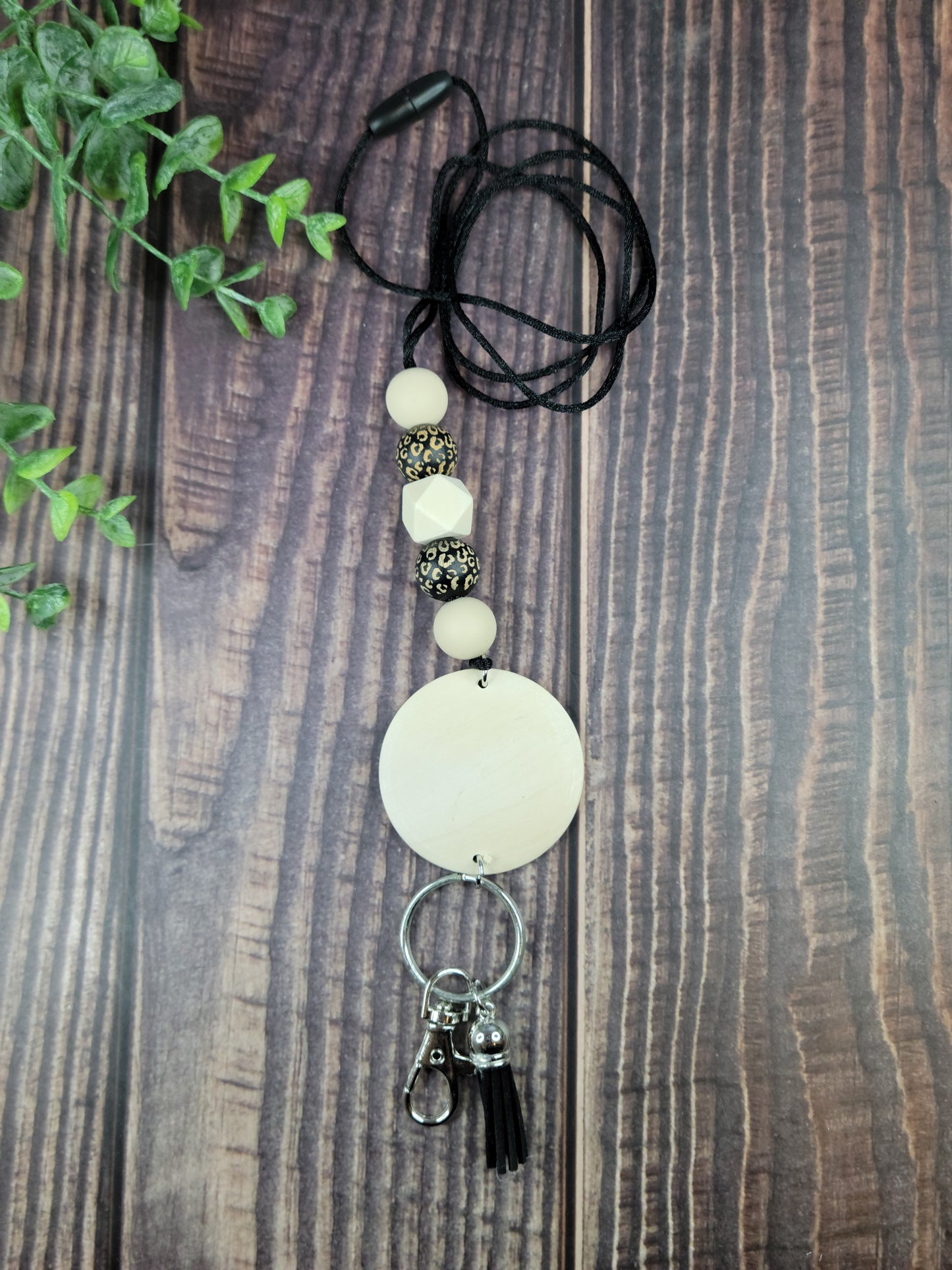 Customizable Silicone beaded lanyard with wood disc, engraved wood disc, keychain, keys, silicone beads