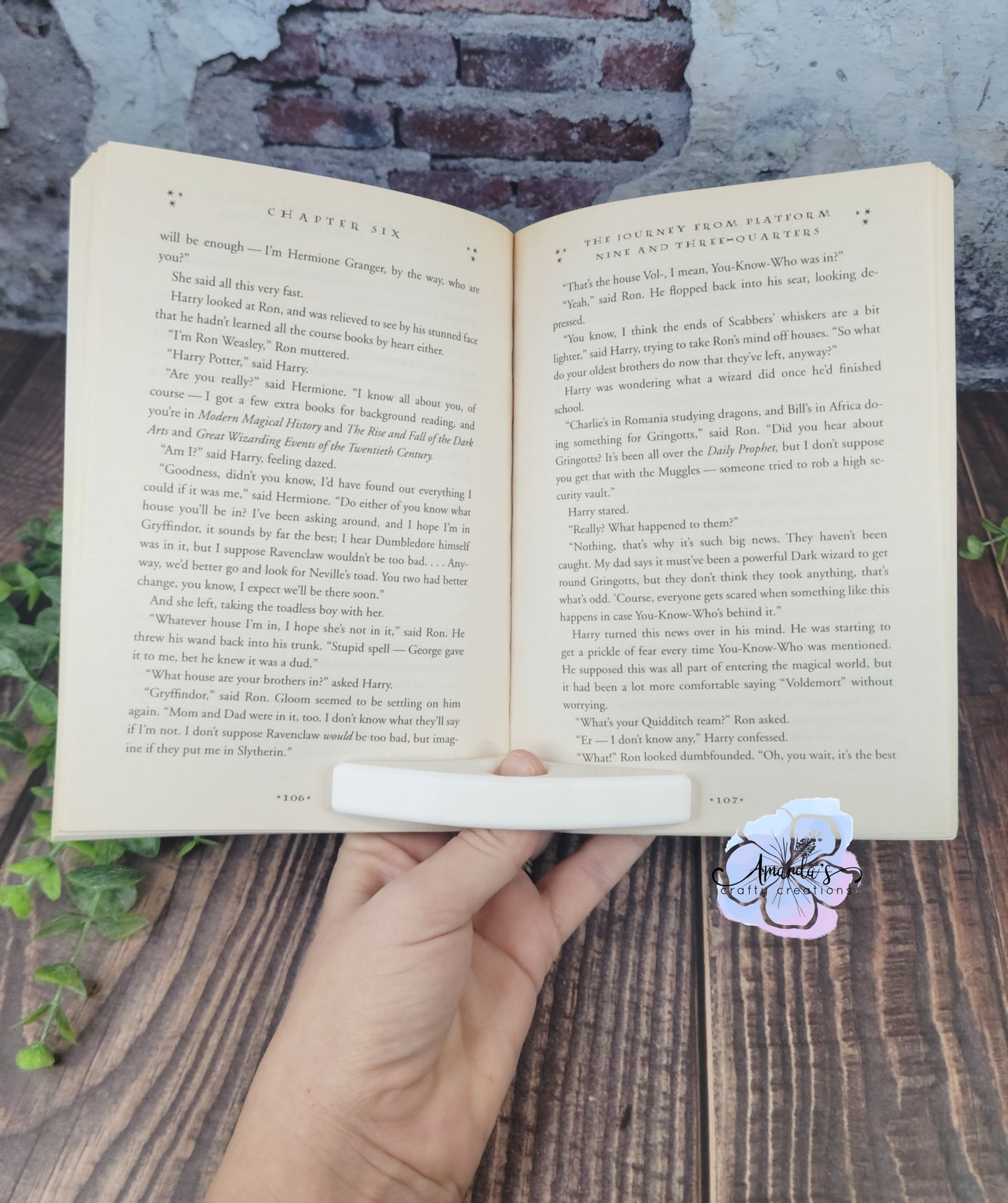 3d printed thumb hole book holder