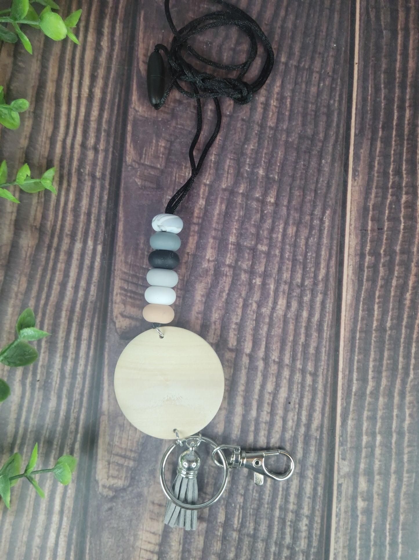 Customizable Silicone beaded lanyard with wood disc, engraved wood disc, keychain, keys, silicone beads