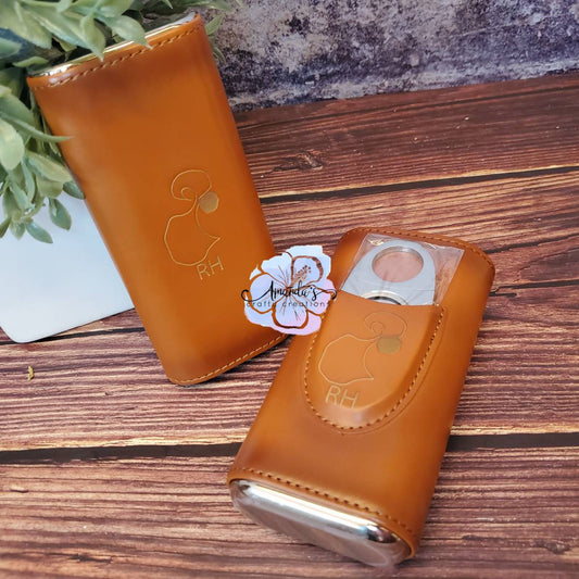 "Travel humidor", wood and leather, travel cigar humidor, cigar protector, cigar cutter