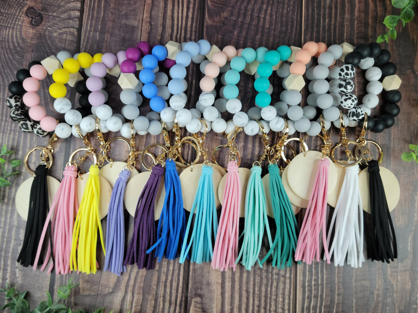 Customizable Silicone beaded wristlet with wood disc