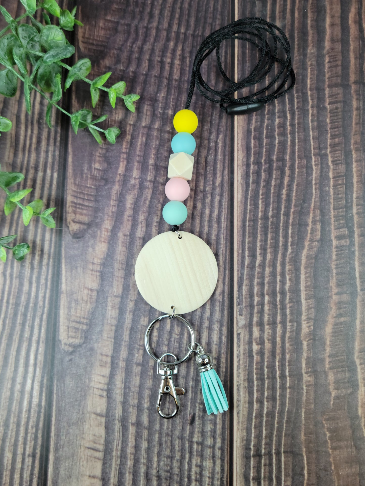 Customizable Silicone beaded lanyard with wood disc, engraved wood disc, keychain, keys, silicone beads